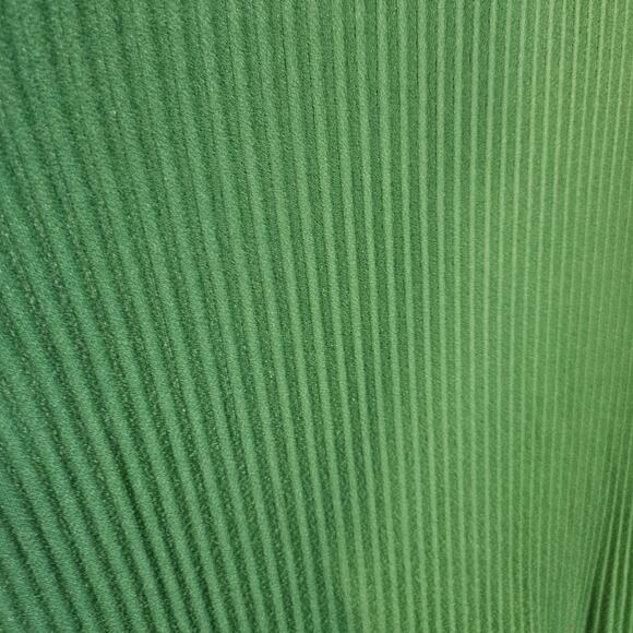 Adrianna Papell Irish Green Size Medium M Ribbed Pleated Blouse Polyester - Picture 3 of 11